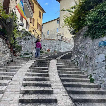 Casa Di Duccio Montone (Umbria)