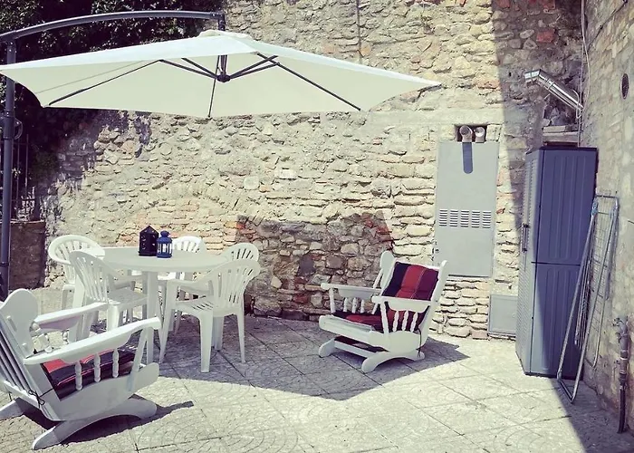 Casa Di Duccio Nyaraló Montone