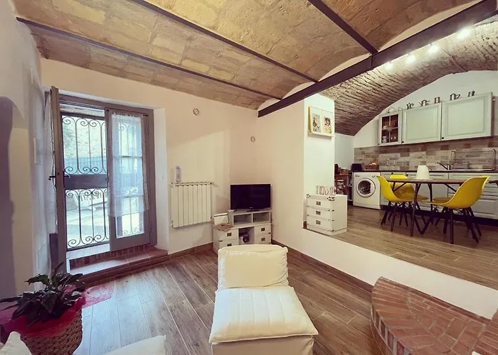 Casa Di Duccio Montone